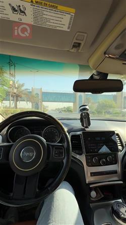 جیپ گراند شیرۆکی